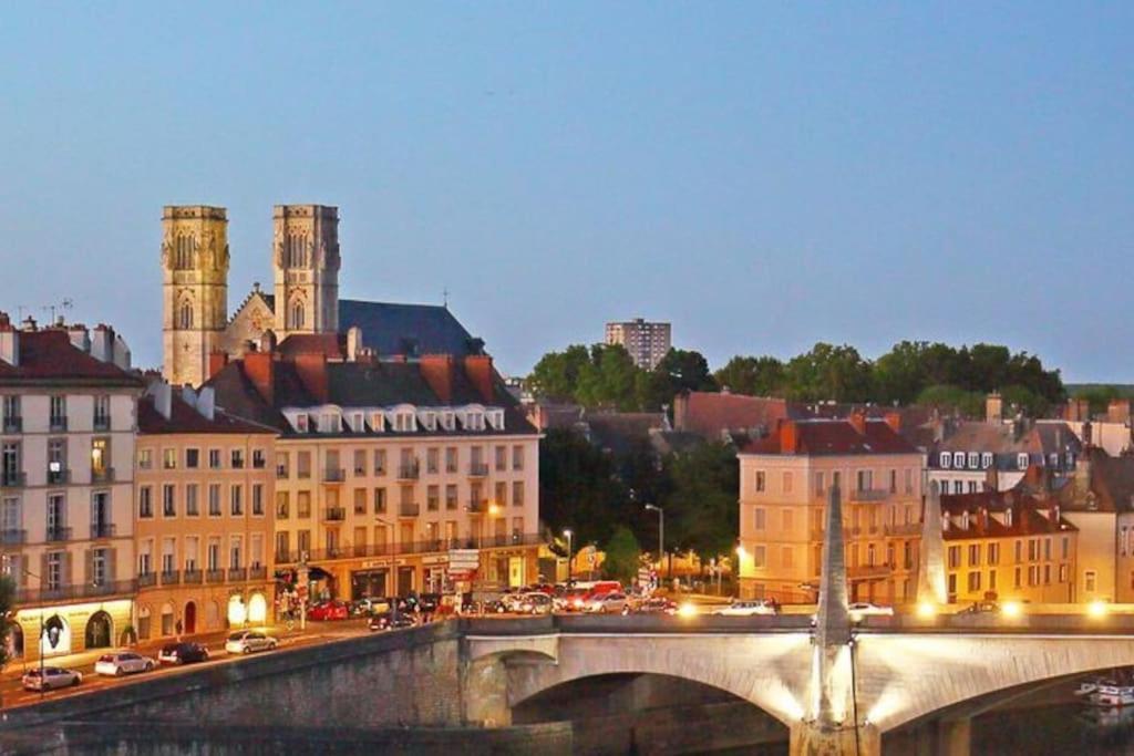 Apartamento Le Duplex Moutarde Chalon-sur-Saône Exterior foto